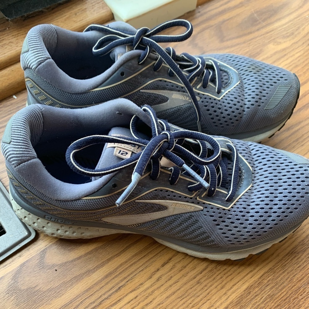 Brooks Shoes Women Ghost 12 Blue Size 8 Sneaker Tennis Shoe Comfort Casual